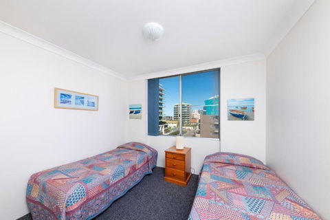 Beachpoint Unit 303 28 North Street - Accommodation Fremantle 2