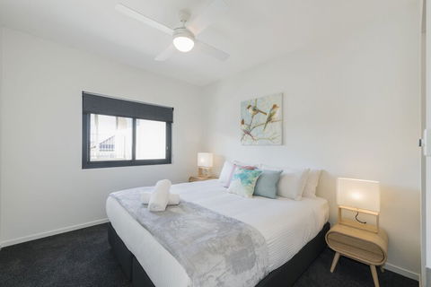 Astra Apartments Broadmeadow - Accommodation Fremantle 6