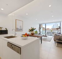 Brand New Ultra Luxe Apt Next To Central CBD - Accommodation Fremantle