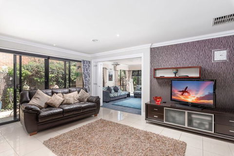 Essendon North B&B - Accommodation Fremantle 2
