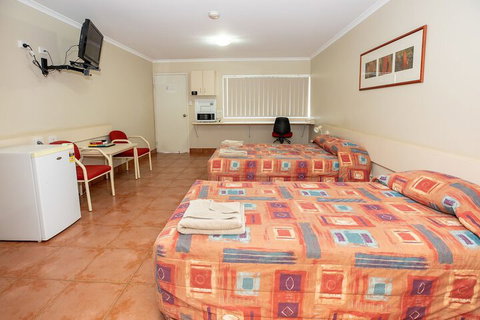 Leichhardt Hotel Motel - Accommodation Fremantle 6