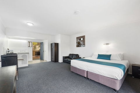 Comfort Inn & Suites Riverland - Accommodation Fremantle 4