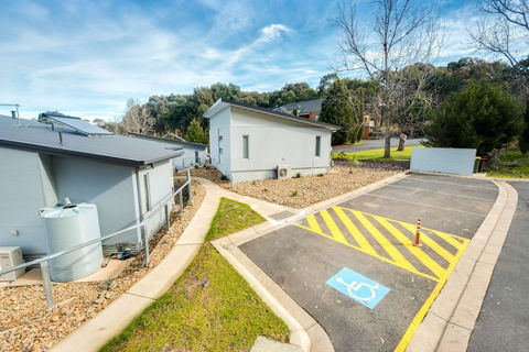 Albury Yalandra Apartment 3 - Accommodation Fremantle 6