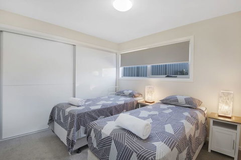 T-Bar On Twynam - Accommodation Fremantle 2