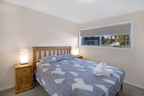 T-Bar On Twynam - Accommodation Fremantle 4