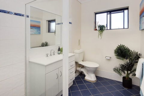 Anchored At South West Rocks - Accommodation Fremantle 0