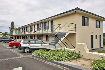 Anchored At South West Rocks - Accommodation Fremantle 6