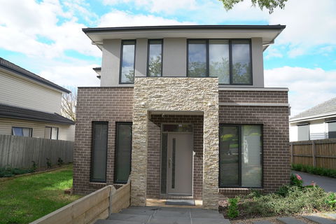 Comfort House Near Box Hill - Accommodation Fremantle 0