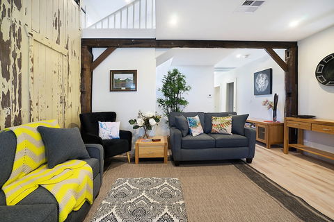 Accommodation Hunter - James St Morpeth - Accommodation Fremantle 3