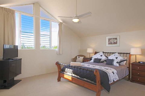 1 / 17 22nd Ave Sawtell NSW - Accommodation Fremantle 2