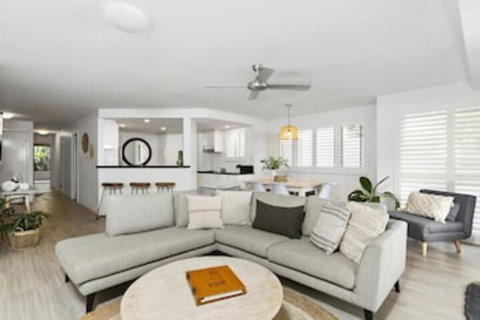 Your Luxury Escape - Karinya At Surfside - Accommodation Fremantle 0