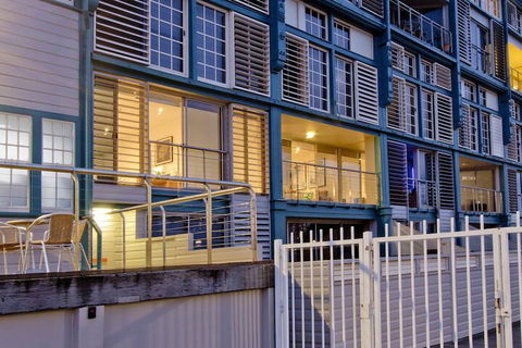 Absolute Sydney Harbour Front Luxury With Parking - Accommodation Fremantle 2