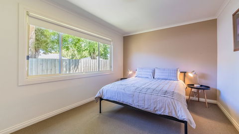 Loch Retreat 550m TO Town - Accommodation Fremantle 4