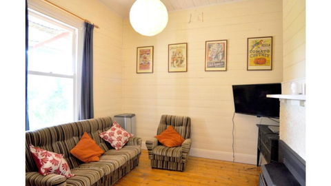MY Fair Lady External Bathroom PET Friendly - Accommodation Fremantle 5