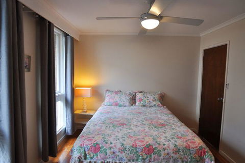 Salty Sands Meters From THE Beach Free Wifi - Accommodation Fremantle 5