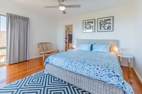 Beach Views On Beilby Free Wifi & Foxtel PET Friendly - Accommodation Fremantle 6
