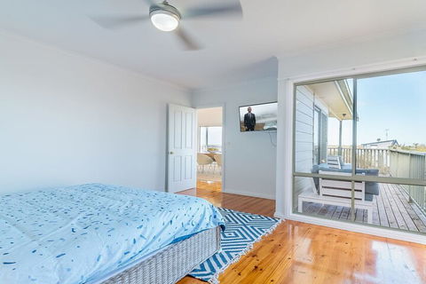 Beach Views On Beilby Free Wifi & Foxtel PET Friendly - Accommodation Fremantle 3