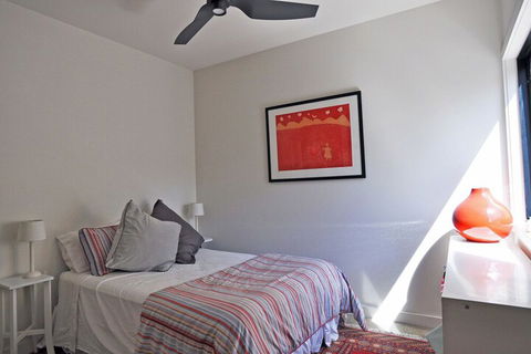 Armstrongs Close TO Beach - Accommodation Fremantle 2