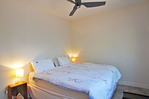 Armstrongs Close TO Beach - Accommodation Fremantle 7