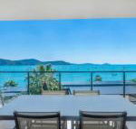 Executive on Whisper Bay Cannonvale - Accommodation Fremantle
