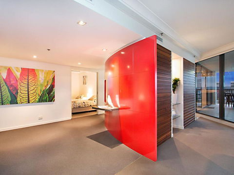 Seascape Apartments Unit 1201 Luxury Apartment With Views Of The Gold Coast & Hinterland - Accommodation Fremantle 4
