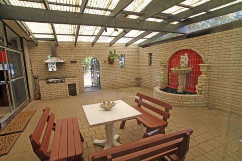 Surfers Rest In Berrara - Accommodation Fremantle 4