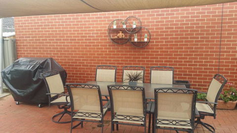 Annesley Central - Accommodation Fremantle 3