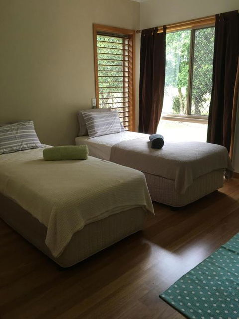 Cairns Homestead Acreage Pet & Family Friendly - Accommodation Fremantle 6
