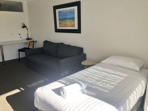 Eastcoaster Resort - Accommodation Fremantle 0