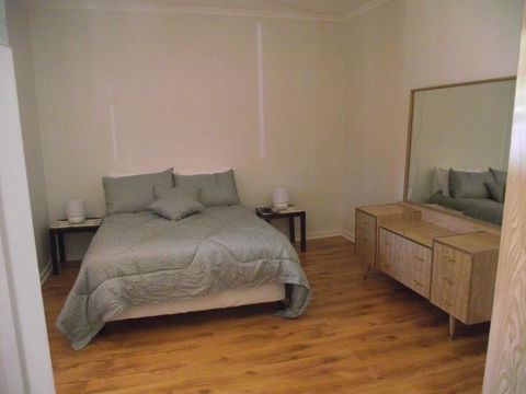 Aly's Cottage - Accommodation Fremantle 3