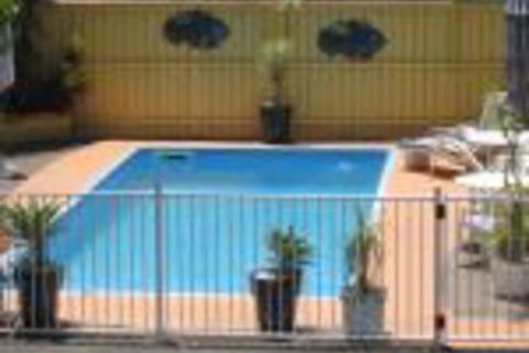 Twin Pines Motel - Accommodation Fremantle 0