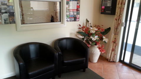 Armidale Pines Motel - Accommodation Fremantle 2