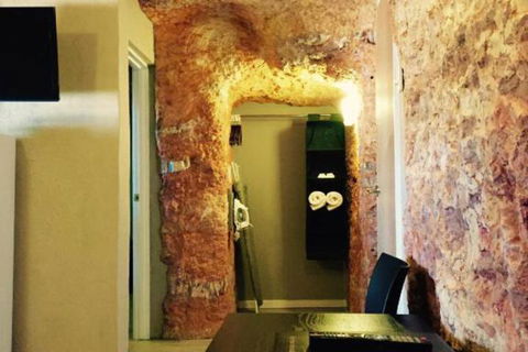 The Lookout Cave Underground Motel - Accommodation Fremantle 2