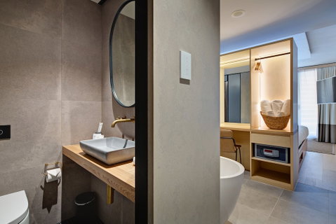 Zara Tower Hotel - Accommodation Fremantle 0