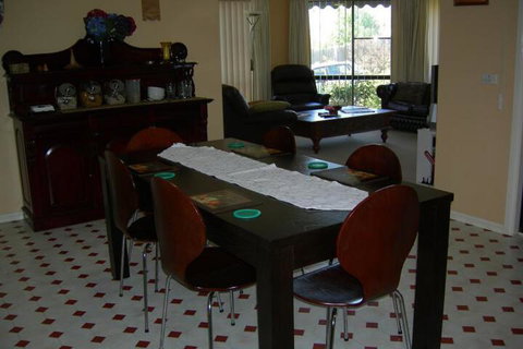 Busy Buzz B & B - Accommodation Fremantle 5