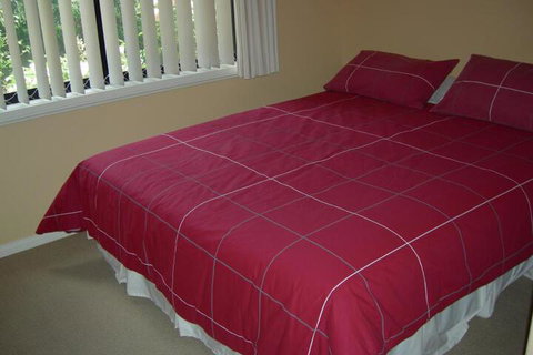 Busy Buzz B & B - Accommodation Fremantle 4