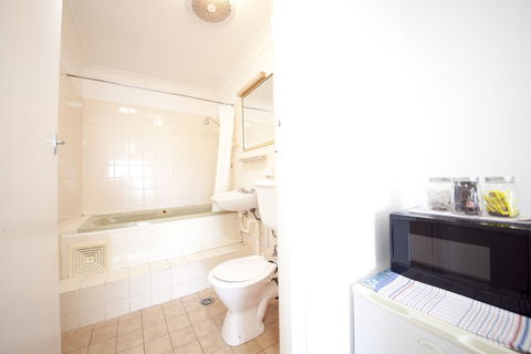 Manly Waves Hotel - Accommodation Fremantle 1