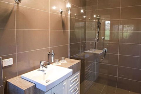 Tallawarra B & B - Accommodation Fremantle 4