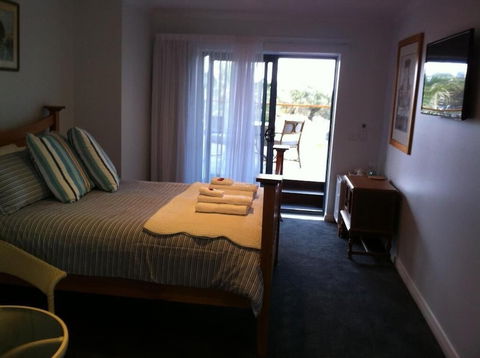 Corinella On The Esplanade Bed & Breakfast - Accommodation Fremantle 4