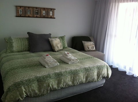 Corinella On The Esplanade Bed & Breakfast - Accommodation Fremantle 3