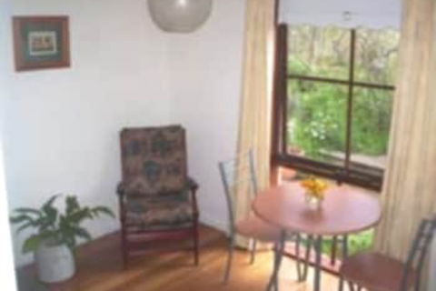 Wind Song Bed & Breakfast - Accommodation Fremantle 3