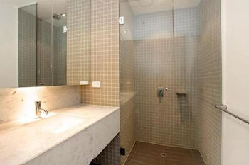 Astra Apartments - St Kilda Rd - Accommodation Fremantle 3