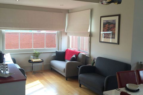Gregory House - Accommodation Fremantle 3