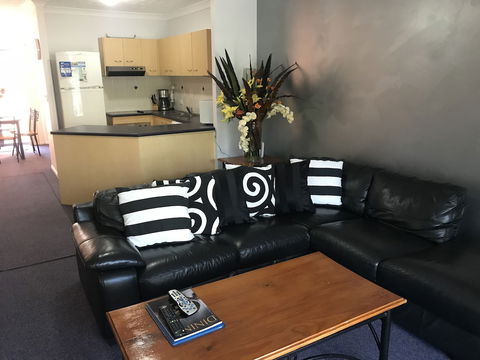 Bella Mare Beachside Apartments - Accommodation Fremantle 3