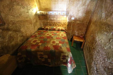 The Underground Motel - Accommodation Fremantle 6