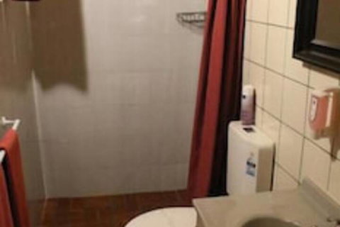 The Underground Motel - Accommodation Fremantle 4