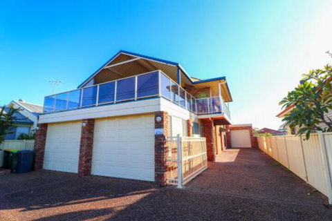 Anglers Abode - Accommodation Fremantle 0