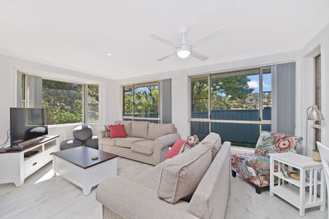 Aqualuna At Lighthouse Beach 8 Capalla Court - Accommodation Fremantle 4