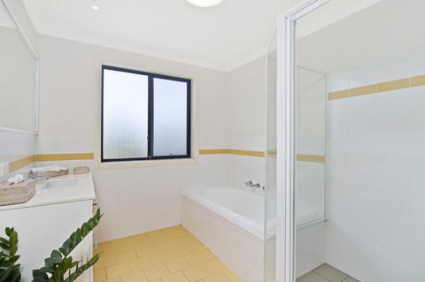 Amara 6 Wesley Avenue - Accommodation Fremantle 5