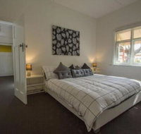 Cowan Street Bungalow